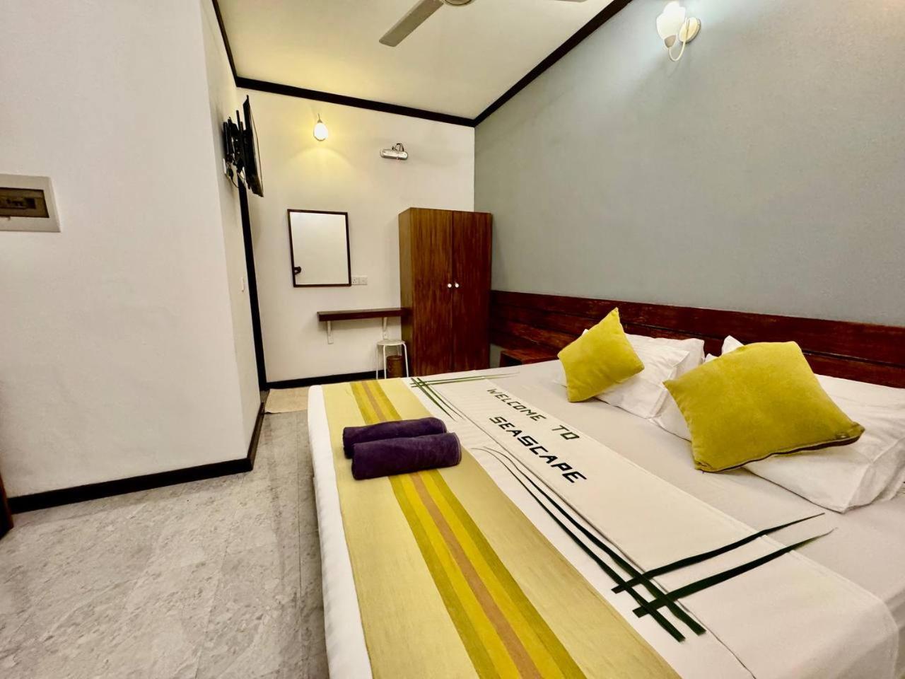 Seascape Retreats Dhigurah Hotel Dhigurah  Exterior photo