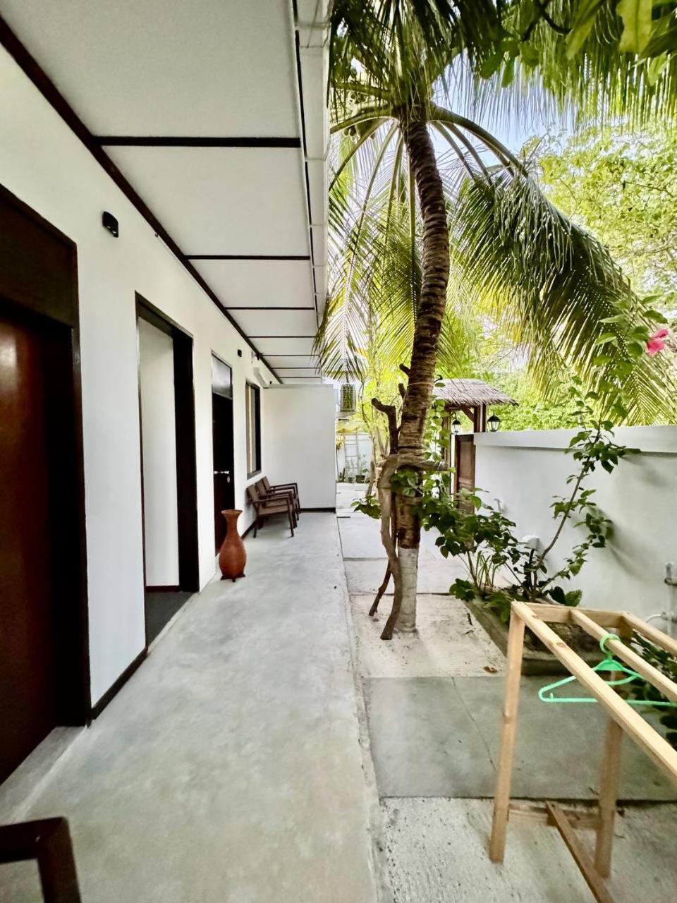 Seascape Retreats Dhigurah Hotel Dhigurah  Exterior photo