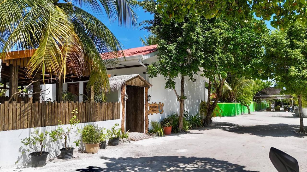 Seascape Retreats Dhigurah Hotel Dhigurah  Exterior photo